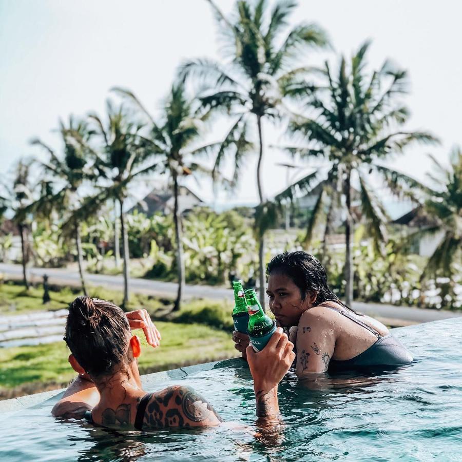 Swell Hotel, Pool Bar & Restaurant 海神庙 外观 照片
