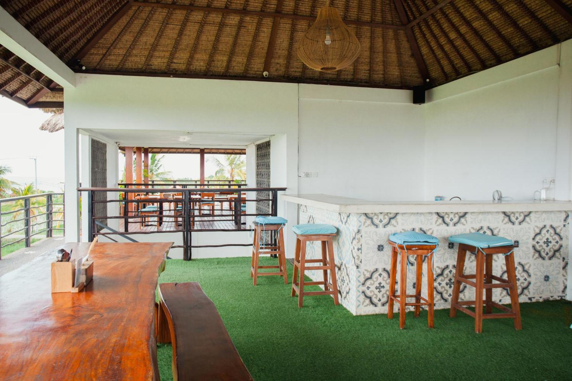 Swell Hotel, Pool Bar & Restaurant 海神庙 外观 照片