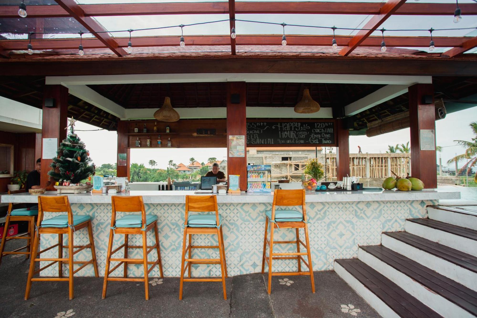 Swell Hotel, Pool Bar & Restaurant 海神庙 外观 照片